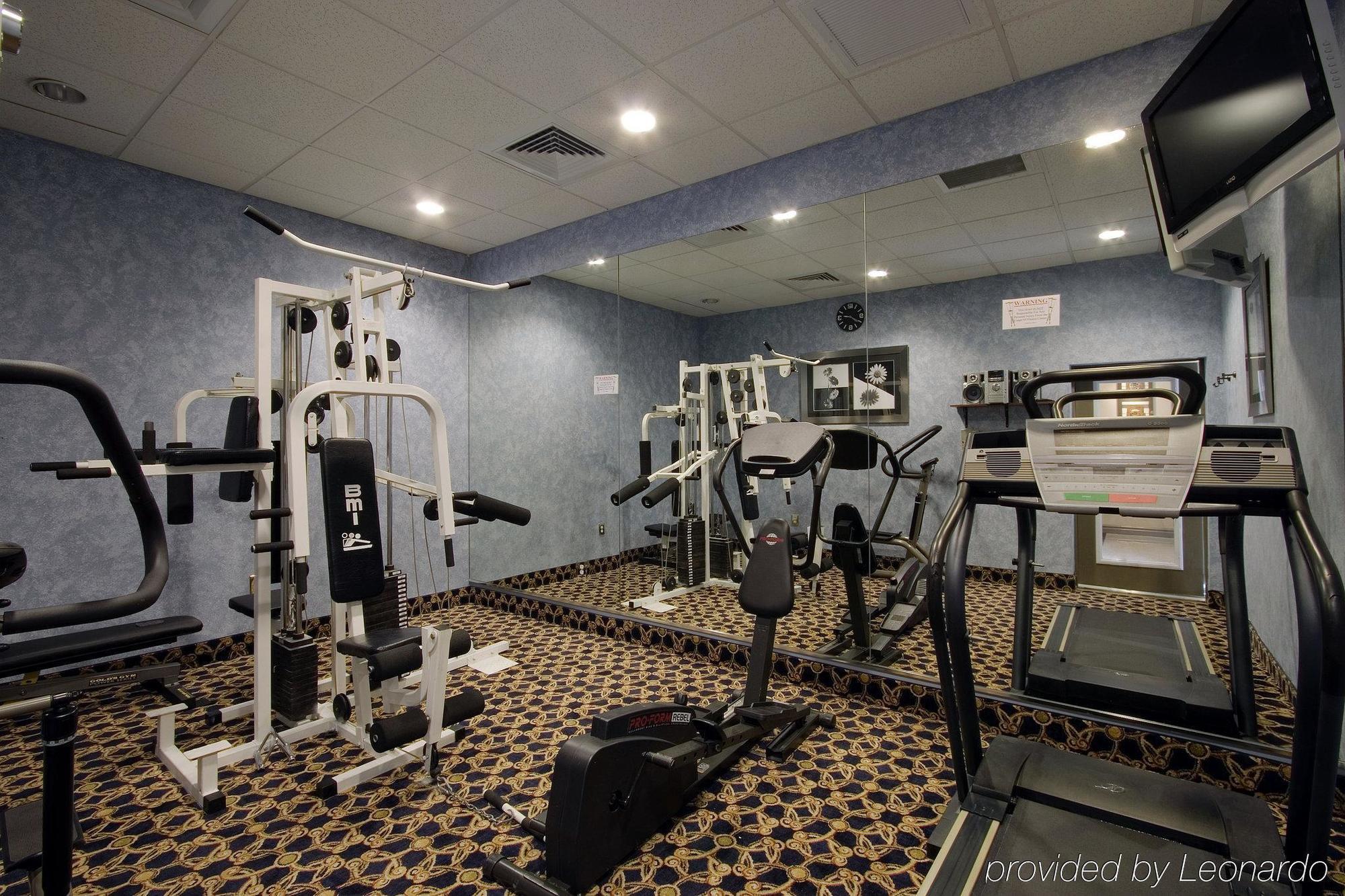 Days Inn & Suites By Wyndham Bonita Springs North Naples Einrichtungen foto