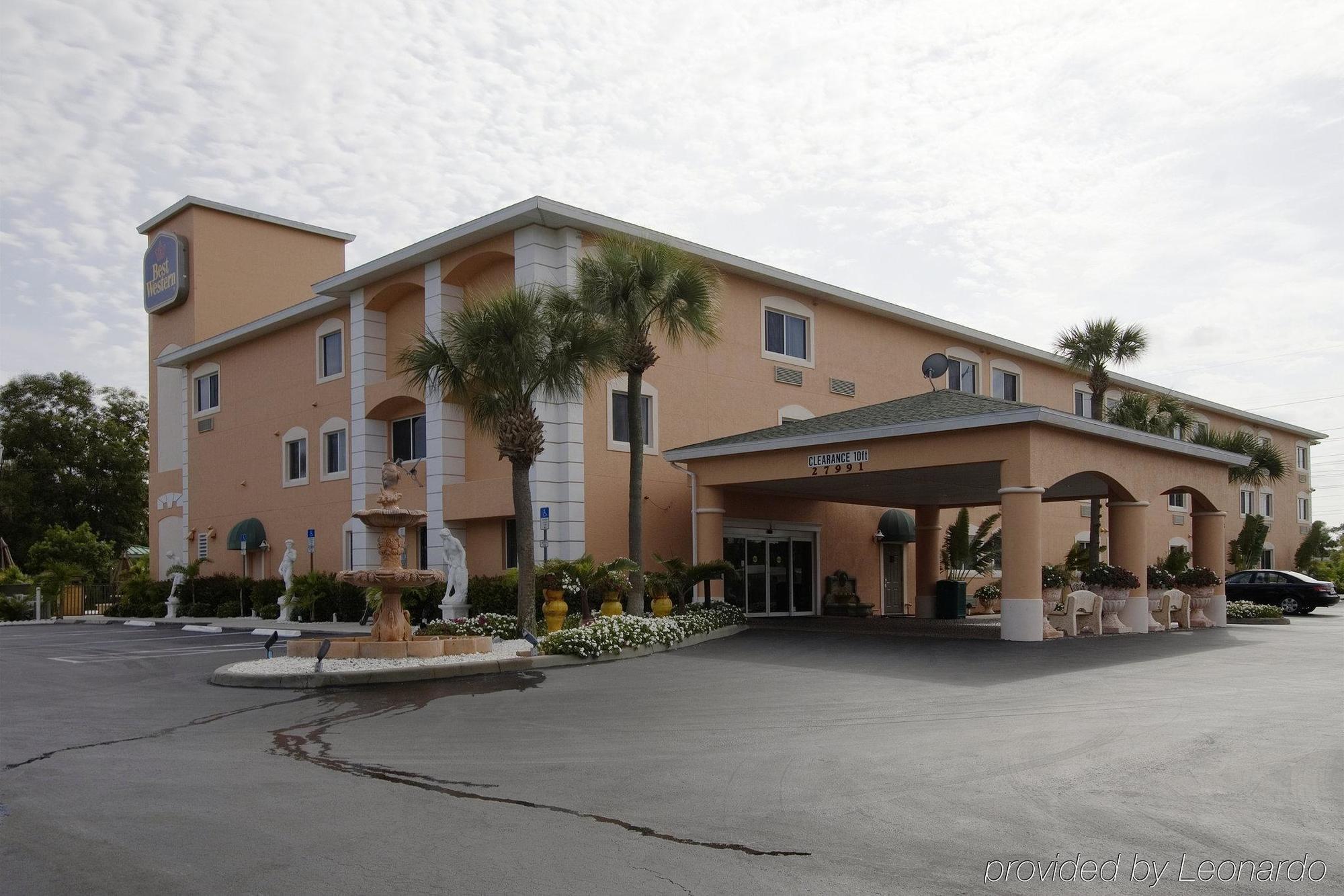 Days Inn & Suites By Wyndham Bonita Springs North Naples Exterior foto